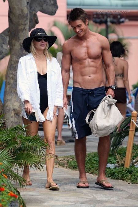 Robert Buckley Fotoğrafı