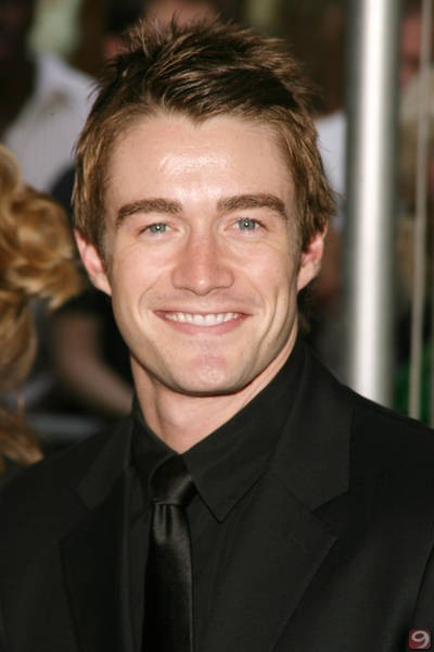 Robert Buckley Fotoğrafı