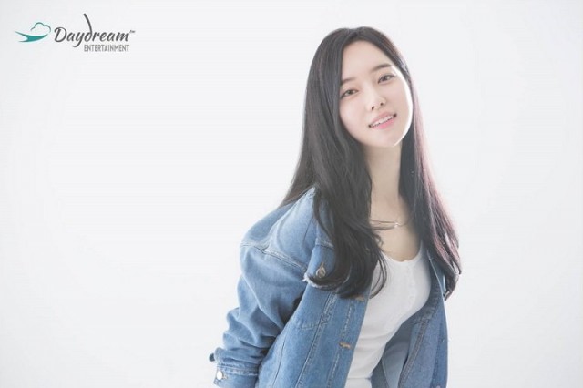 Song Yoo-ji fotoğrafı