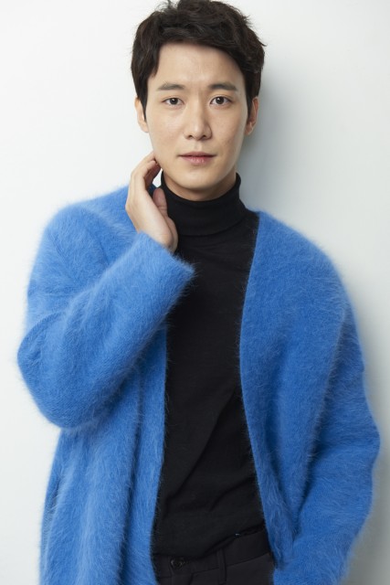 Jang Yool Fotoğrafı