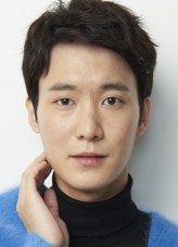 Jang Yool fotoğrafı