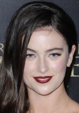 Millie Brady fotoğrafı