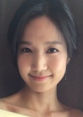 Kim Si-Eun fotoğrafı