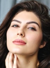 Elnaz Norouzi fotoğrafı