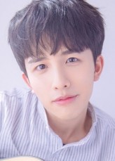 Li Shengjia fotoğrafı