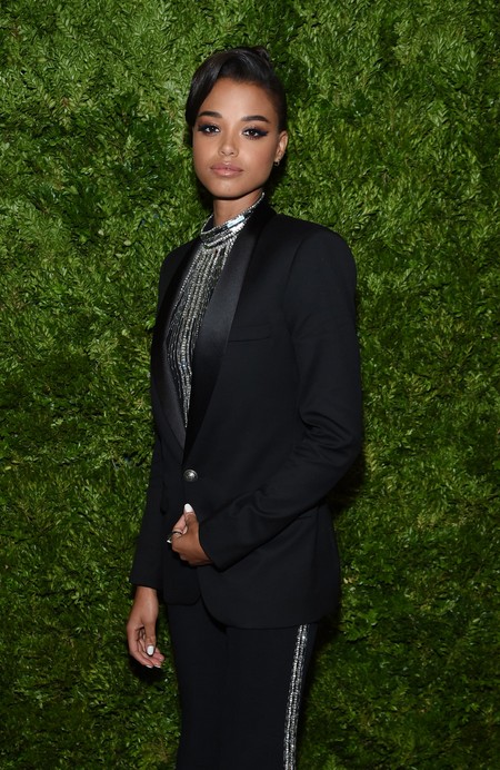 Ella Balinska Fotoğrafı