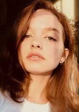 Olivia-Mai Barrett fotoğrafı