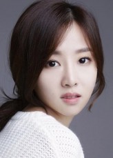 Lee Ji-Min (i) fotoğrafı