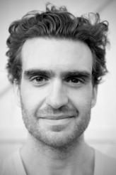 George  Basil fotoğrafı