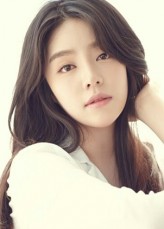 Son Ha-Jung fotoğrafı