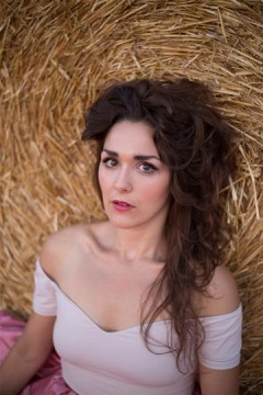 Nadia  Lamin Fotoğrafı