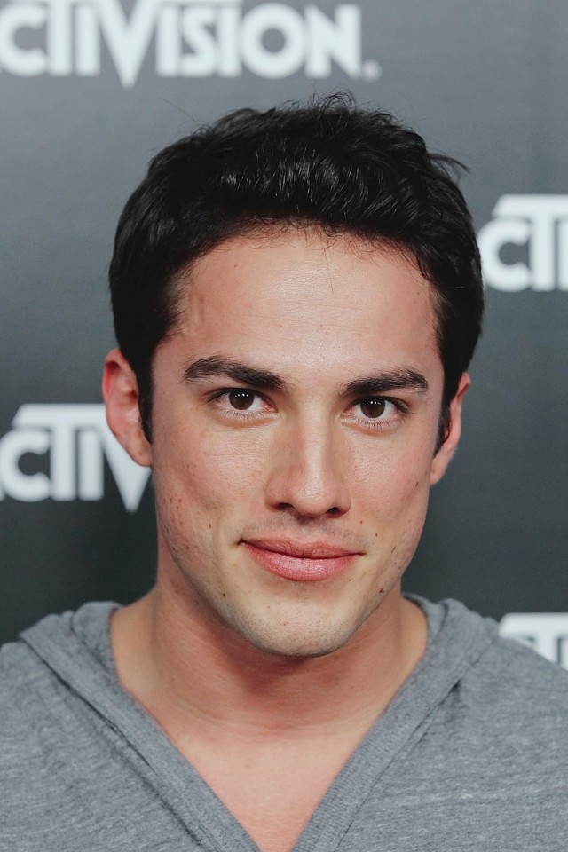 Michael Trevino Fotoğrafı