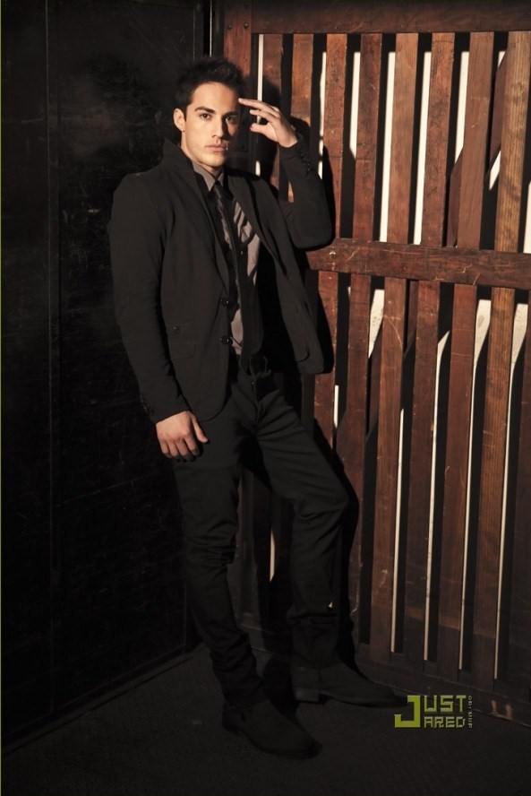 Michael Trevino Fotoğrafı