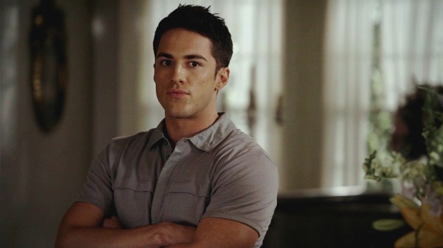 Michael Trevino Fotoğrafı
