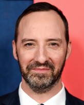 Tony Hale fotoğrafı