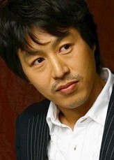 Yoon Jin-Ho (i) fotoğrafı