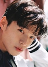 Choi Min-Soo (i) fotoğrafı