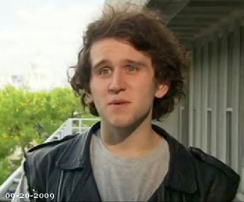 Harry Melling fotoğrafı