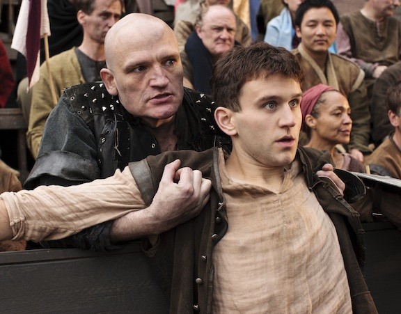 Harry Melling fotoğrafı