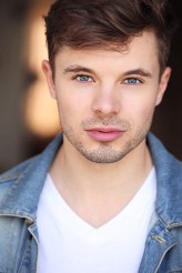 James Nitti fotoğrafı