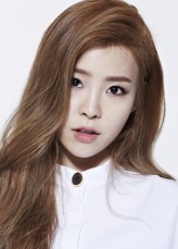 Jeon Minju fotoğrafı