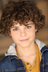 Thaddeus Ek fotoğrafı