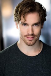 Ty Trumbo fotoğrafı