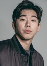 Ok Yoon-Joong fotoğrafı