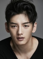 Lee Joon-Sang fotoğrafı