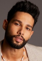 Siddhant  Chaturvedi fotoğrafı