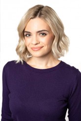 Andrea Zenovia fotoğrafı