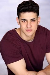 Adam Eishar fotoğrafı