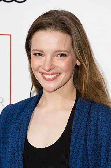 Morfydd Clark fotoğrafı