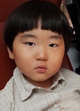 Kim Jun (v) fotoğrafı