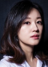 Lee Eon-Jeong (i) fotoğrafı