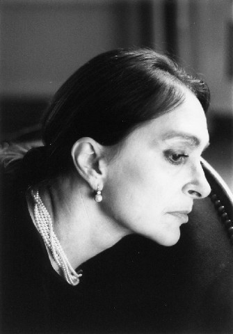 Adriana Asti fotoğrafı