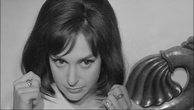 Adriana Asti fotoğrafı