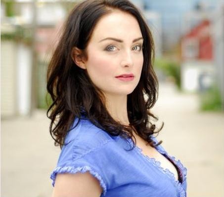 Julie Sype fotoğrafı