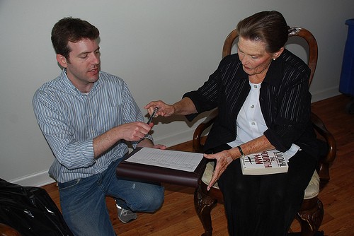 Edith Ivey fotoğrafı