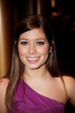 Nikki Sanderson Fotoğrafı