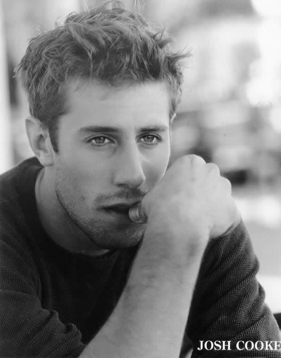 Josh Cooke fotoğrafı