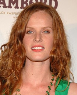 Rebecca Mader Fotoğrafı