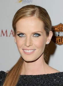 Rebecca Mader Fotoğrafı