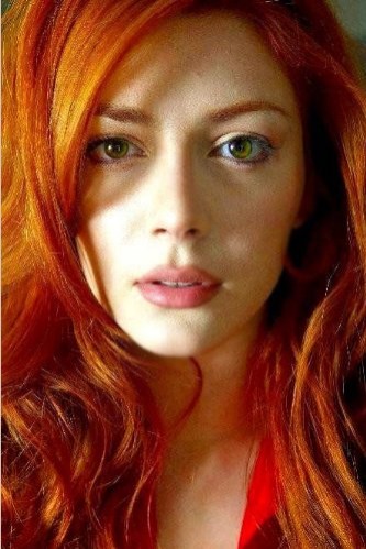 Elena Satine Fotoğrafı