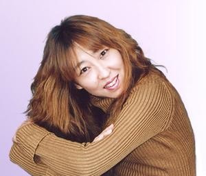 Minami Takayama fotoğrafı
