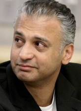 Shelley Malil fotoğrafı