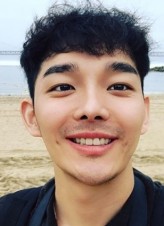 Kim Pyeong-Won fotoğrafı