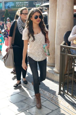 Sarah Hyland Fotoğrafı