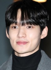 Sung Ian fotoğrafı