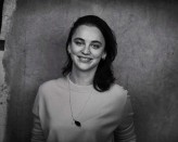 Anastasia Mikova fotoğrafı